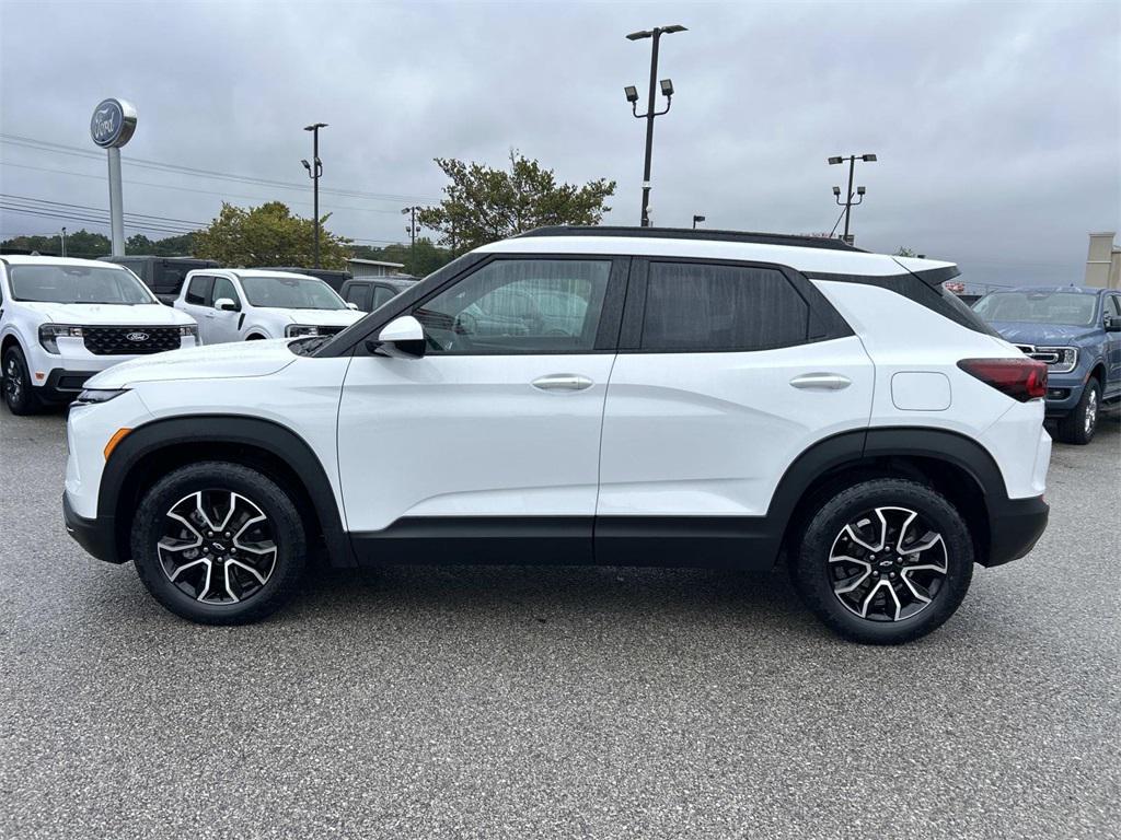 used 2024 Chevrolet TrailBlazer car, priced at $26,994