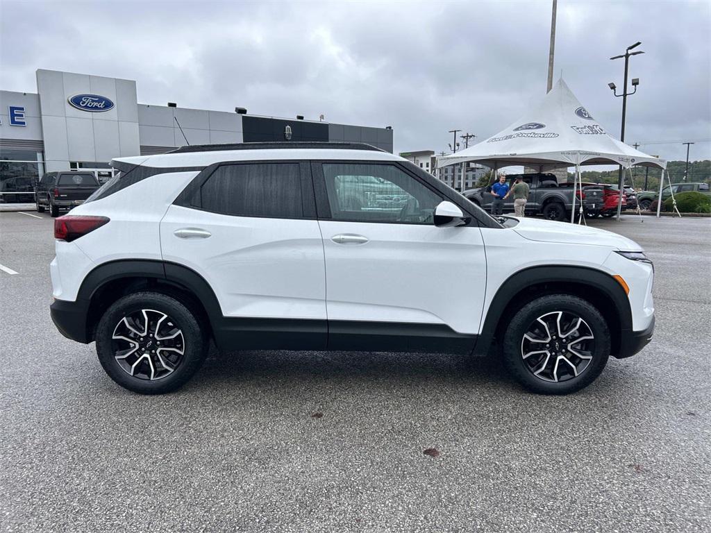 used 2024 Chevrolet TrailBlazer car, priced at $26,994
