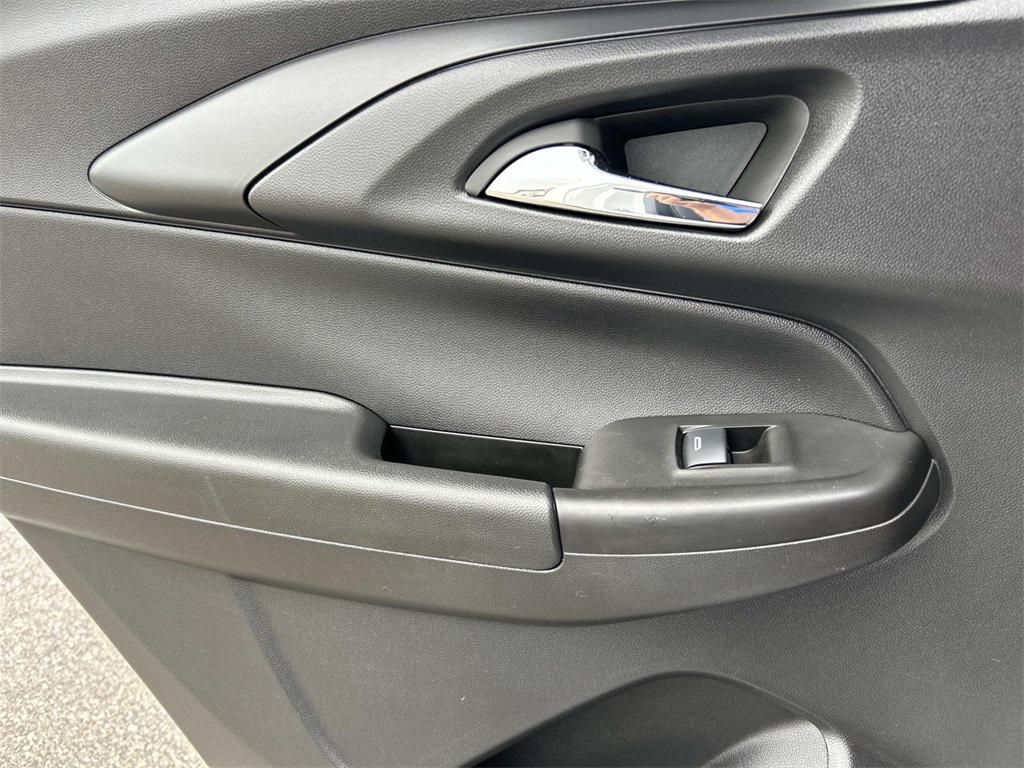 used 2024 Chevrolet TrailBlazer car, priced at $26,994