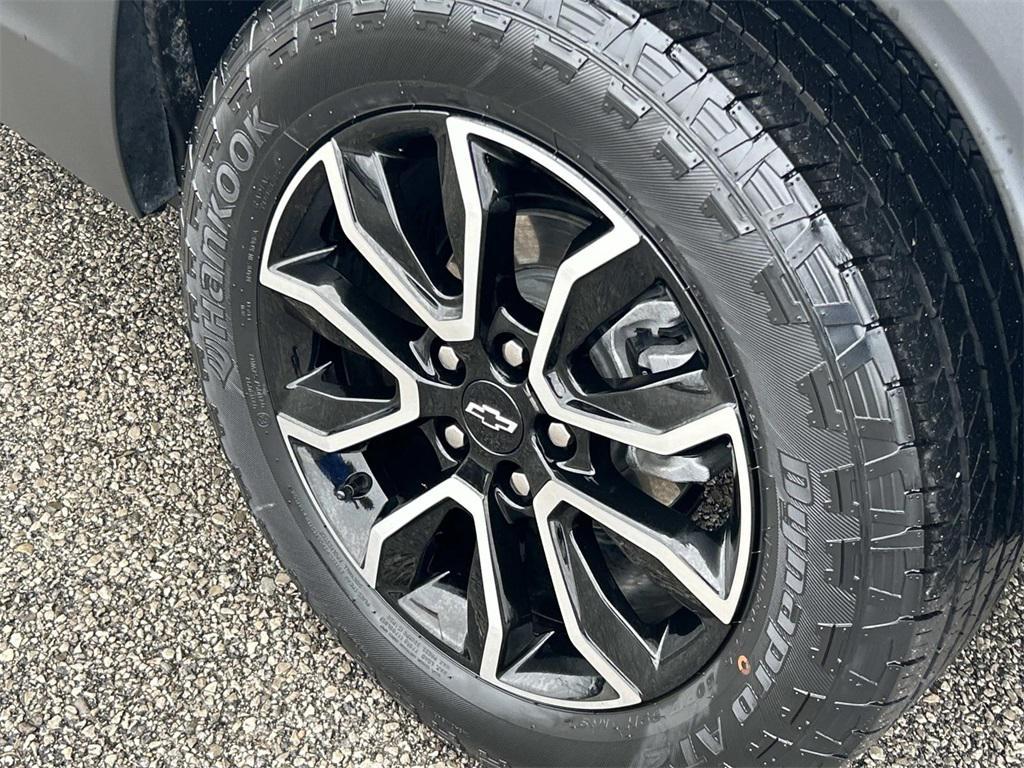 used 2024 Chevrolet TrailBlazer car, priced at $26,994