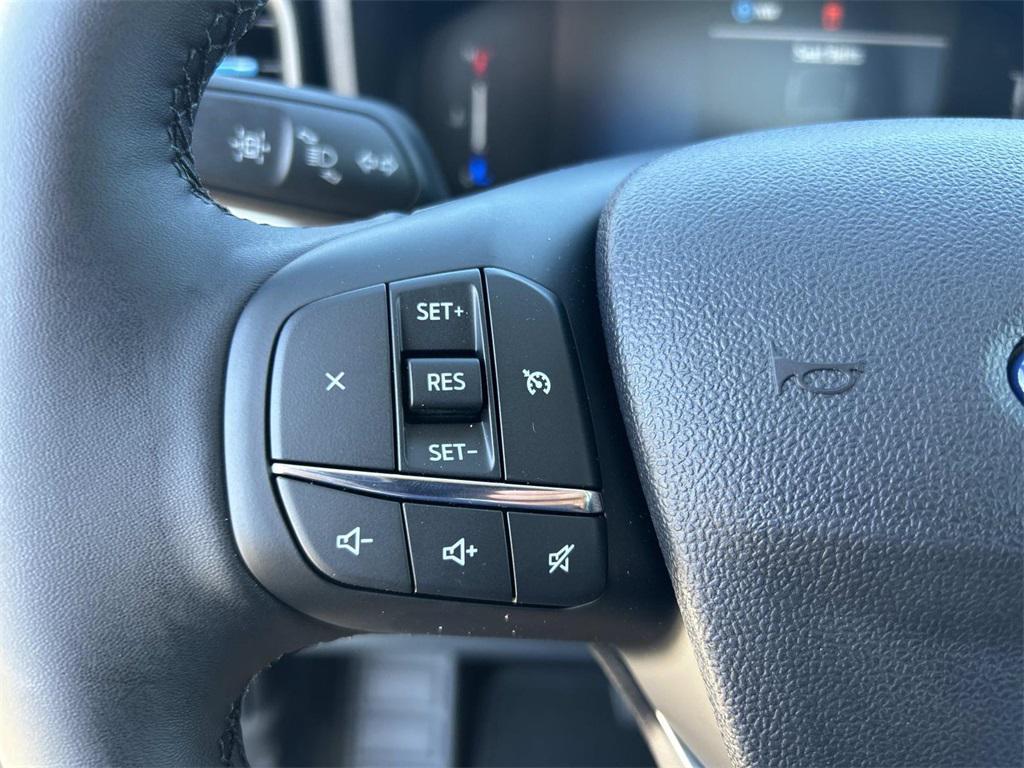 new 2025 Ford Maverick car, priced at $35,250