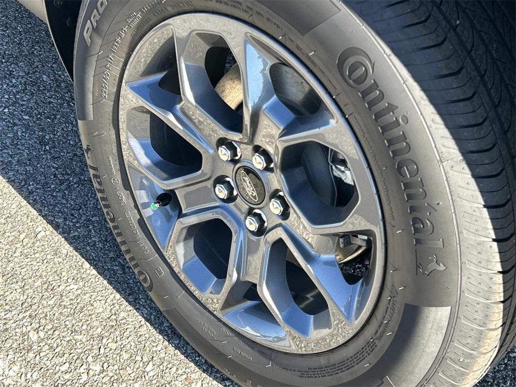 new 2025 Ford Maverick car, priced at $35,250