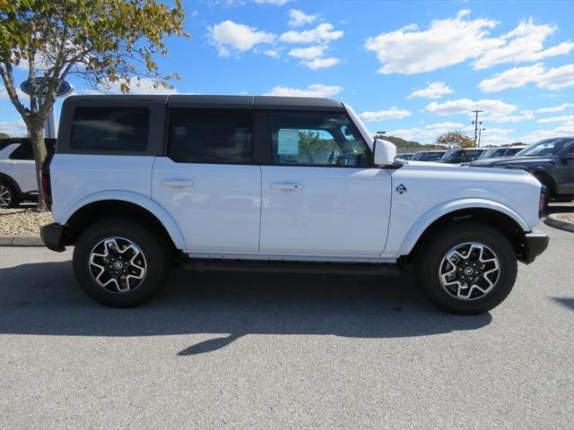 new 2024 Ford Bronco car, priced at $49,530