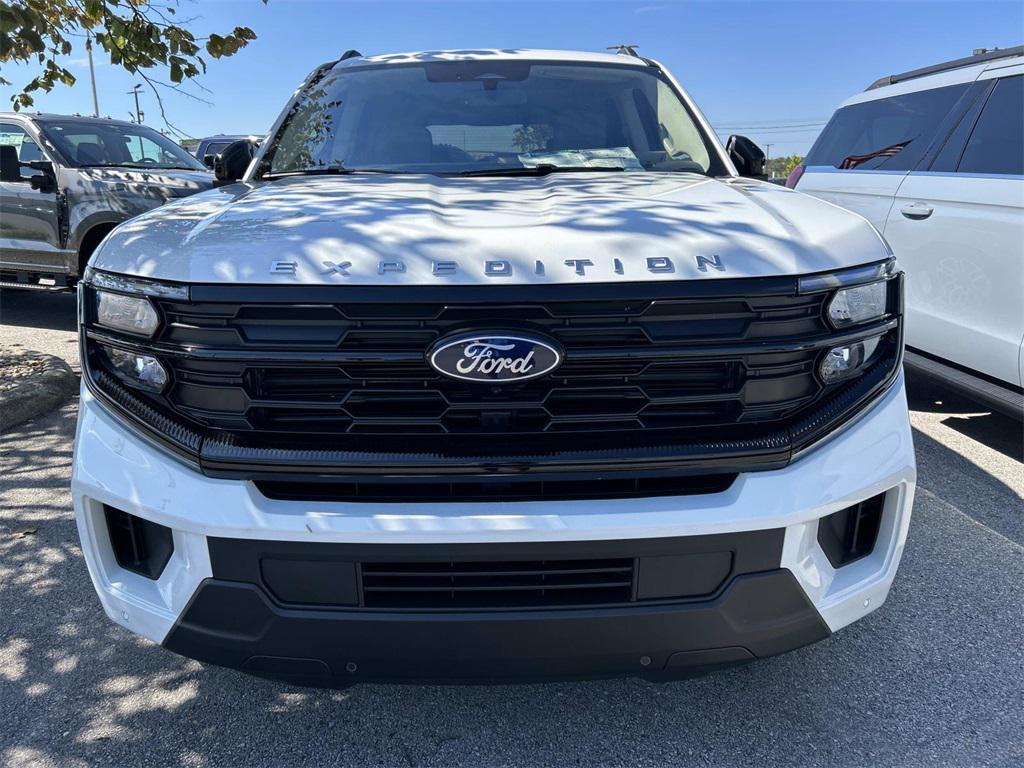 new 2025 Ford Expedition car, priced at $70,000
