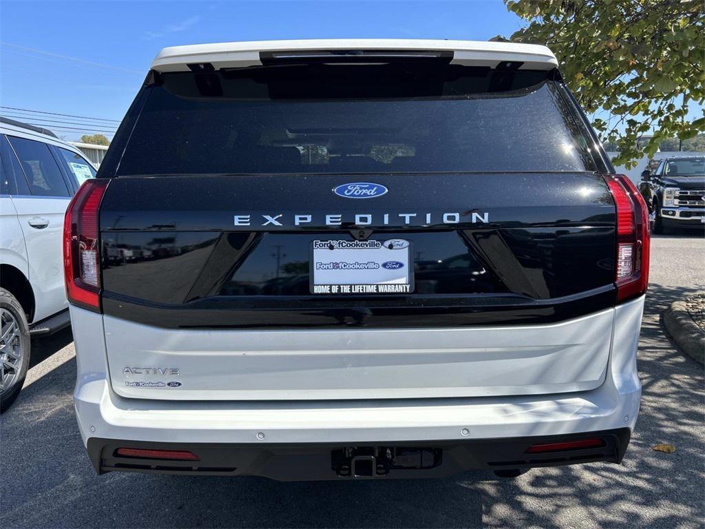 new 2025 Ford Expedition car, priced at $70,000