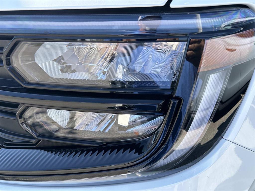 new 2025 Ford Expedition car, priced at $70,000