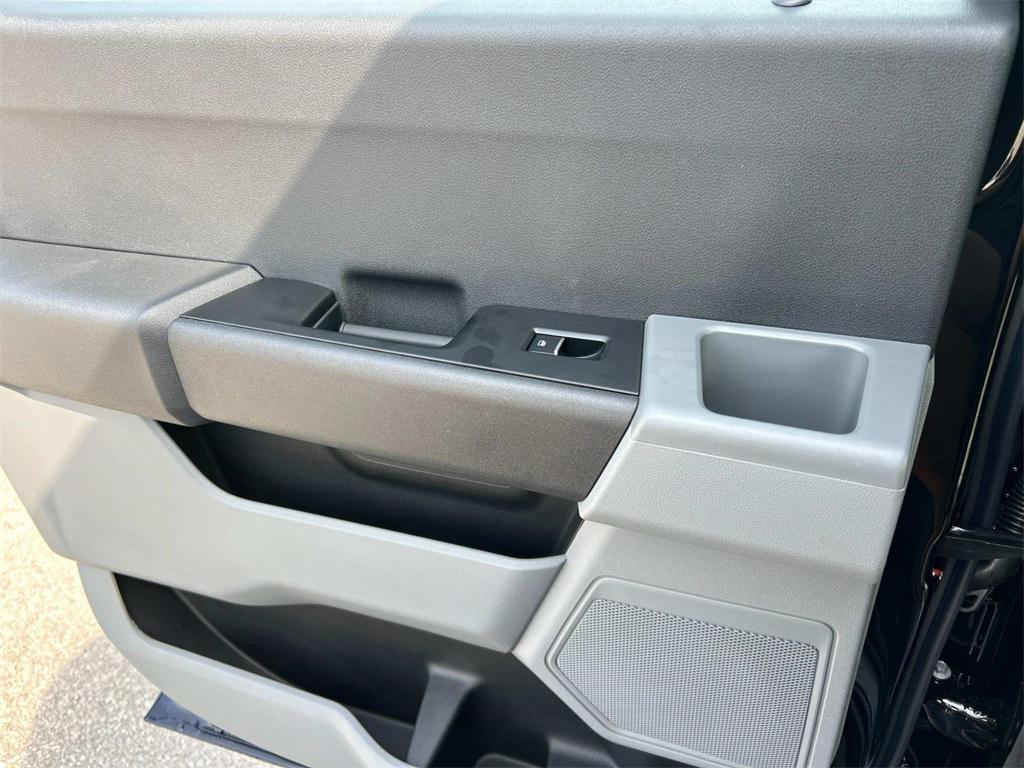 new 2025 Ford F-250 car, priced at $63,000