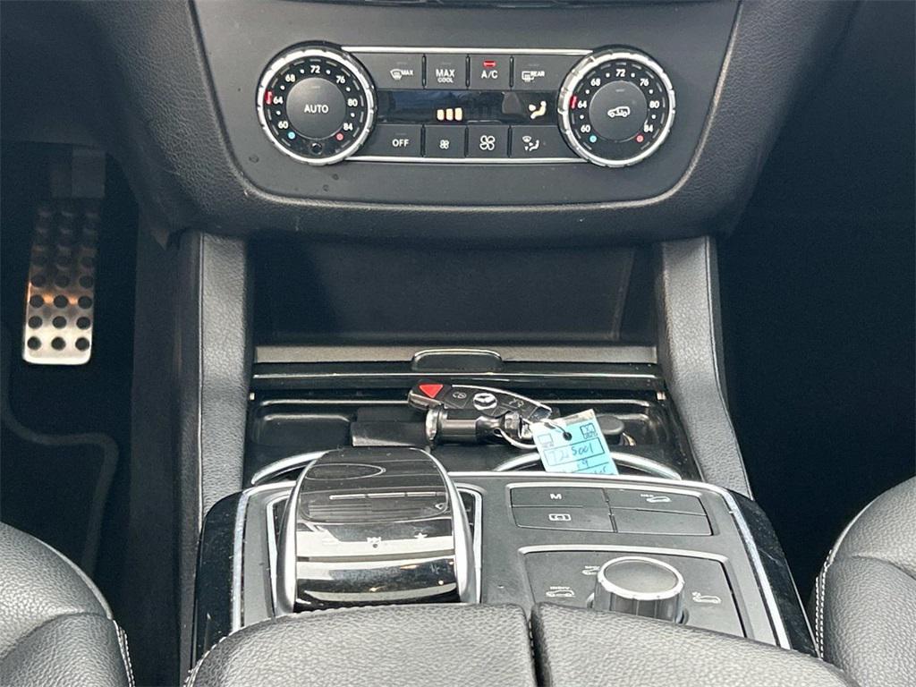 used 2019 Mercedes-Benz GLE 400 car, priced at $19,981