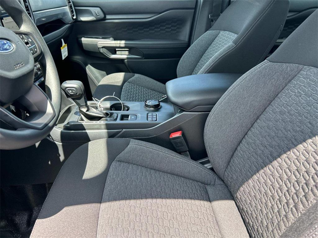 new 2025 Ford Ranger car, priced at $40,000