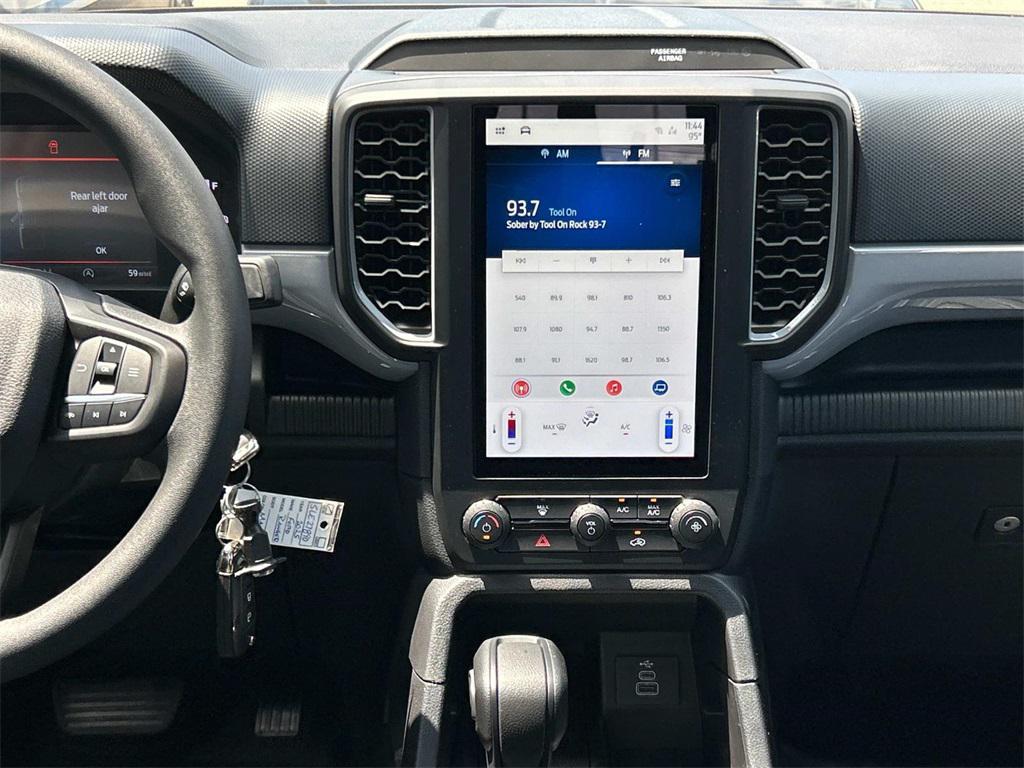 new 2025 Ford Ranger car, priced at $40,000