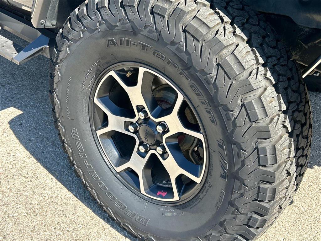 used 2018 Jeep Wrangler Unlimited car, priced at $28,981