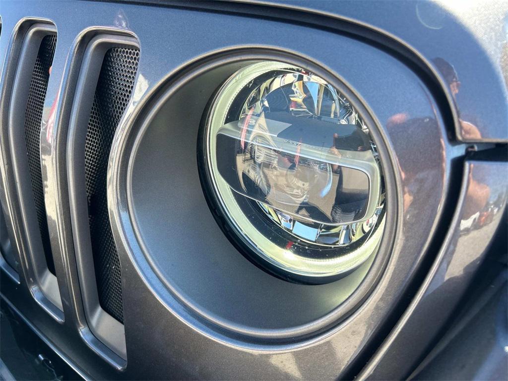 used 2018 Jeep Wrangler Unlimited car, priced at $28,981