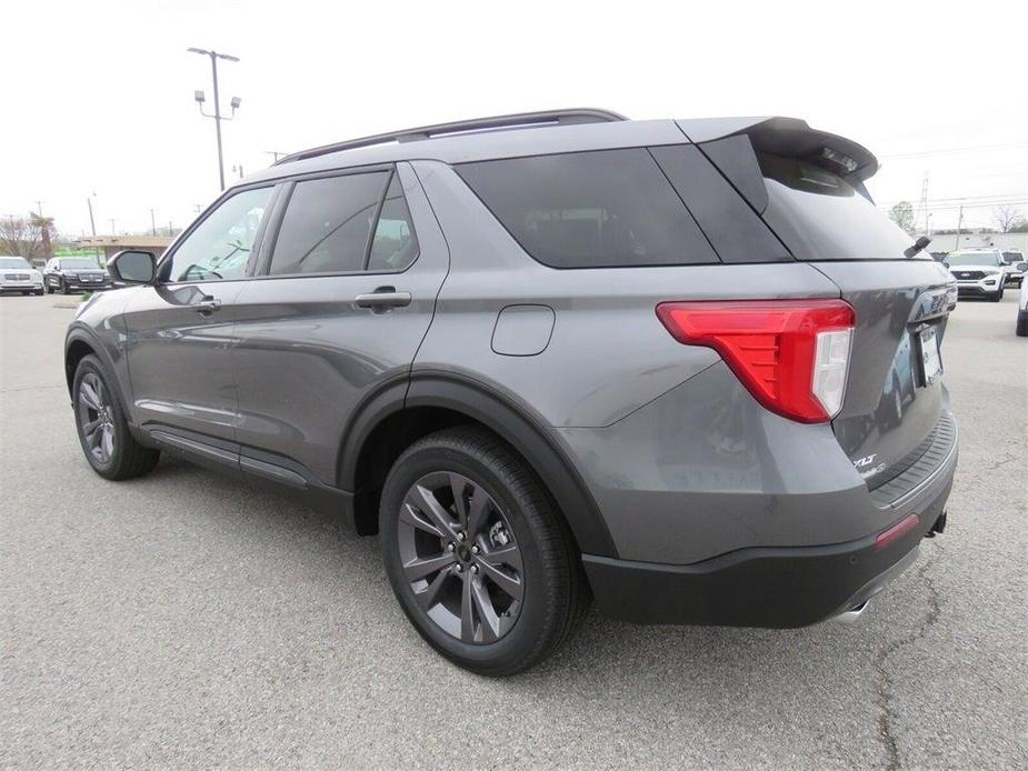 new 2024 Ford Explorer car, priced at $45,555