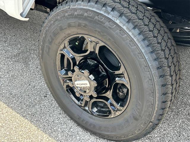 new 2025 Ford F-250 car, priced at $60,000