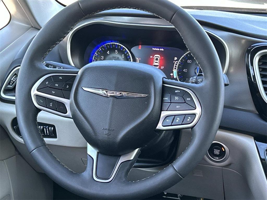used 2024 Chrysler Pacifica car, priced at $29,981