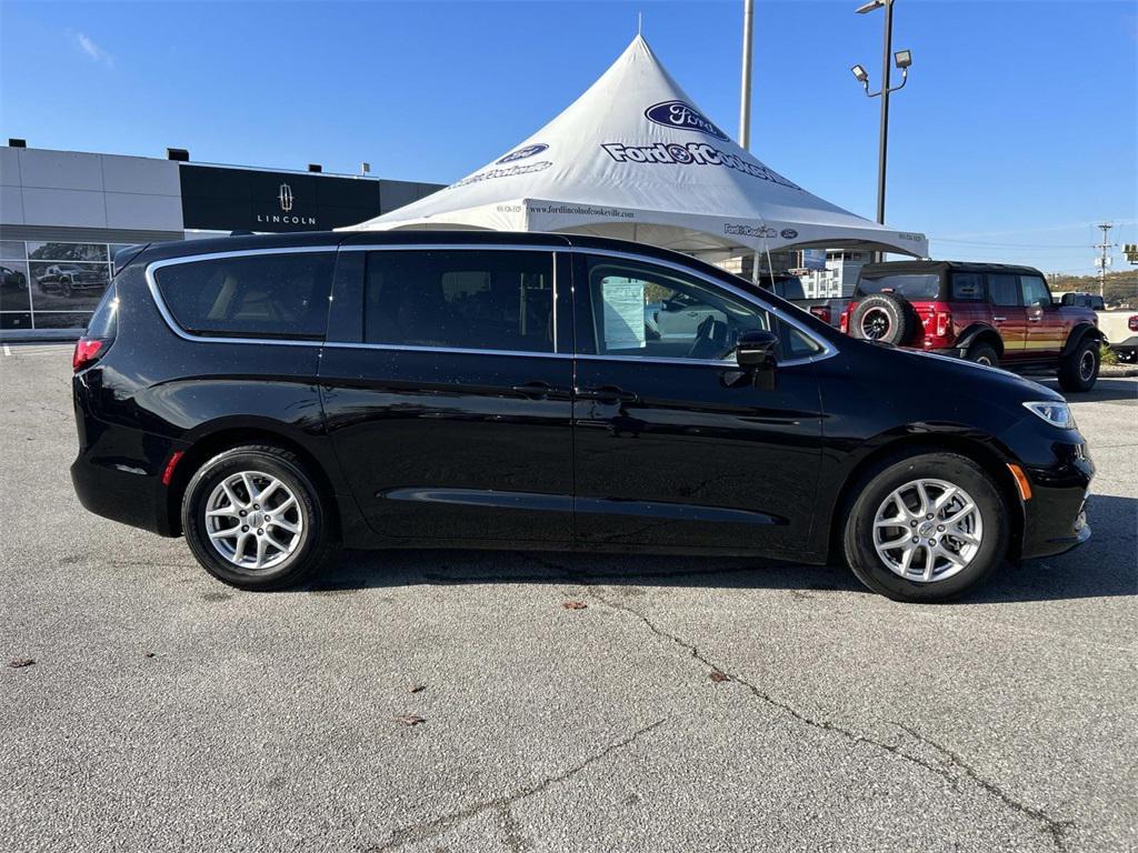 used 2024 Chrysler Pacifica car, priced at $29,981