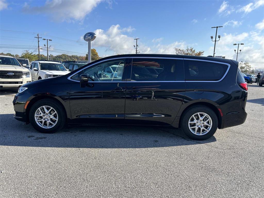 used 2024 Chrysler Pacifica car, priced at $29,981