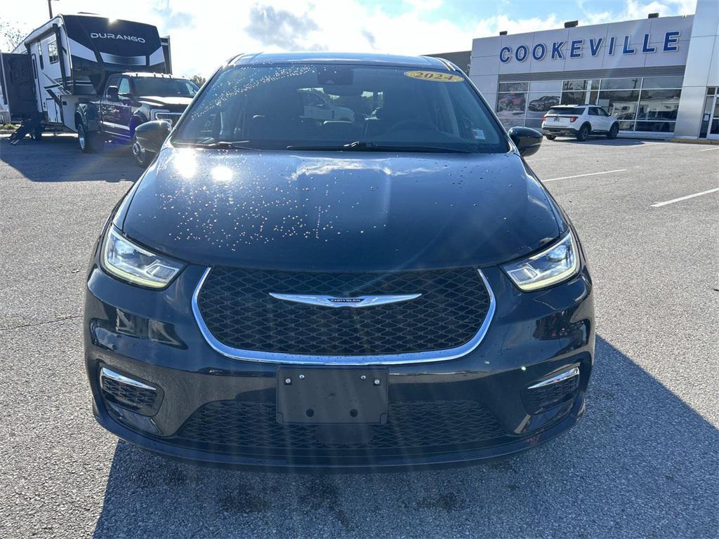 used 2024 Chrysler Pacifica car, priced at $29,981