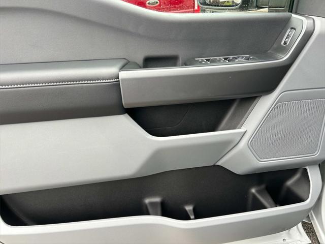 new 2025 Ford F-350 car, priced at $71,000