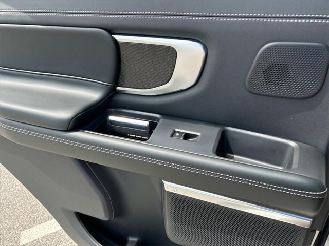new 2025 Ford Expedition car, priced at $84,620