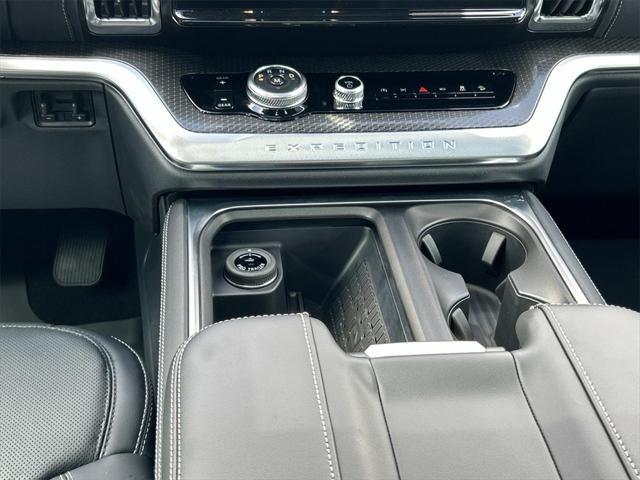 new 2025 Ford Expedition car, priced at $84,620