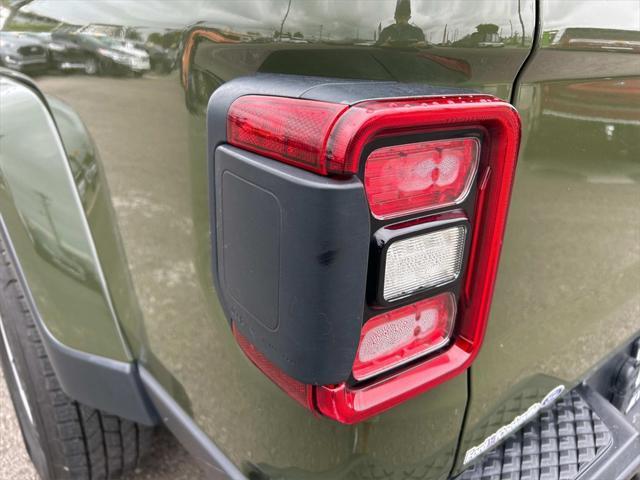 used 2021 Jeep Gladiator car, priced at $30,981