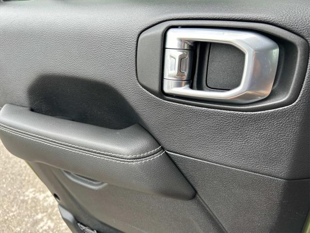 used 2021 Jeep Gladiator car, priced at $30,981
