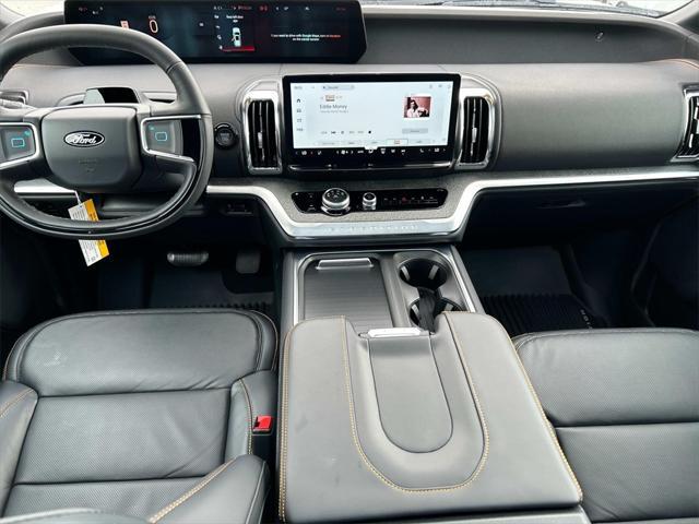new 2025 Ford Expedition car, priced at $87,540