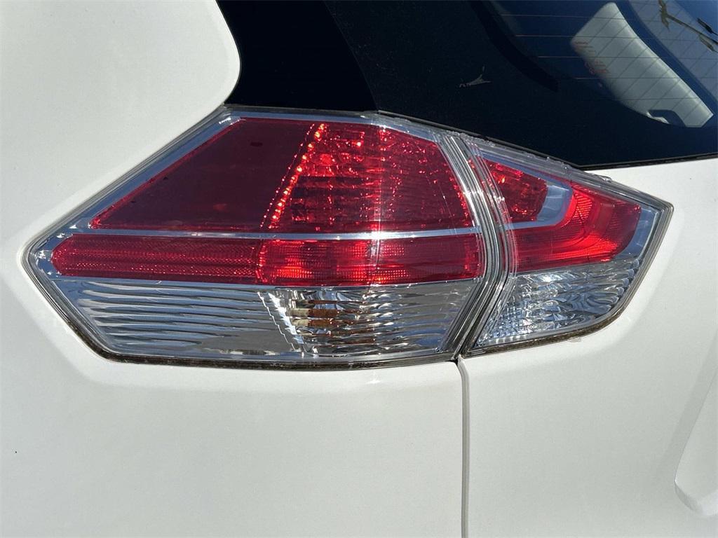 used 2016 Nissan Rogue car, priced at $12,981