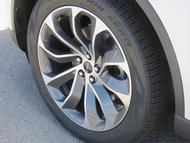 new 2025 Lincoln Aviator car, priced at $72,500