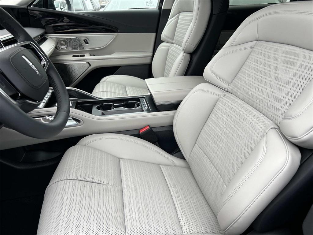 new 2026 Lincoln Nautilus car, priced at $73,045