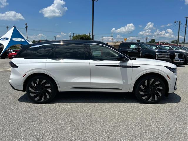 used 2024 Lincoln Nautilus car, priced at $67,981
