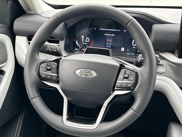 new 2025 Ford Explorer car, priced at $58,660