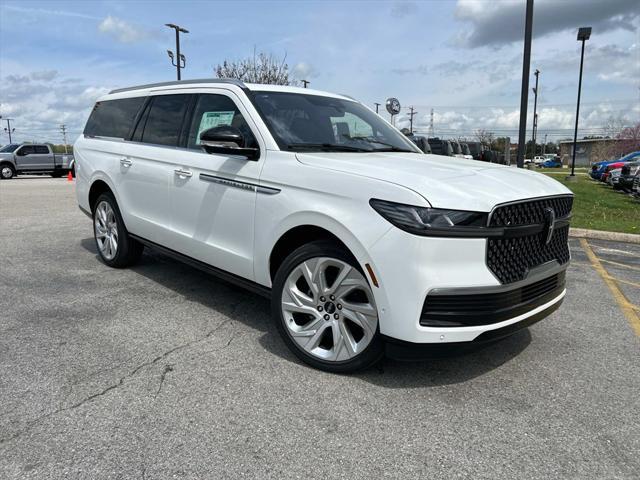 new 2025 Lincoln Navigator car, priced at $112,510