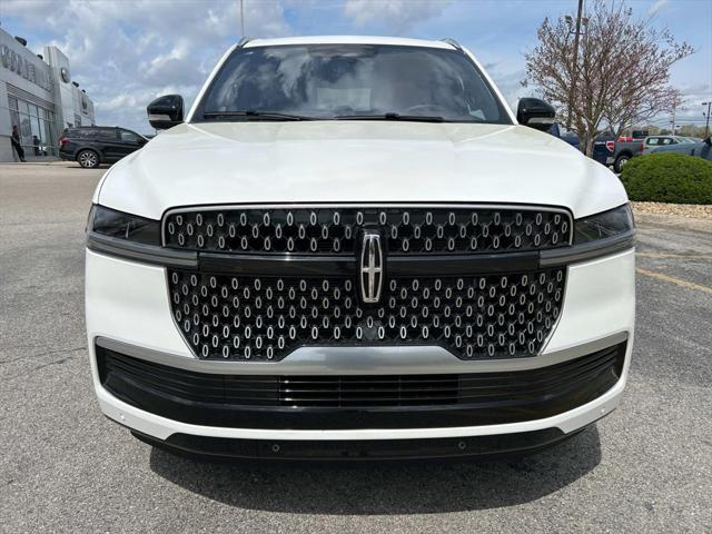 new 2025 Lincoln Navigator car, priced at $112,510