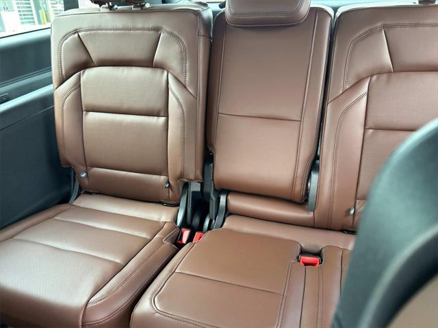 new 2025 Lincoln Navigator car, priced at $112,510