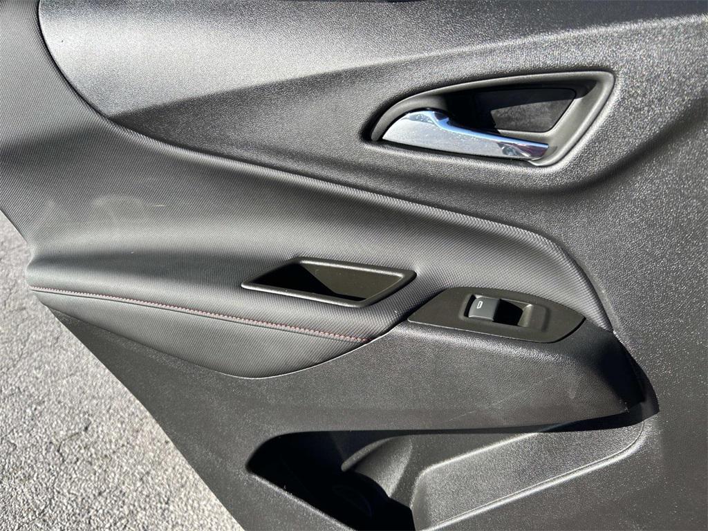 used 2023 Chevrolet Equinox car, priced at $29,981