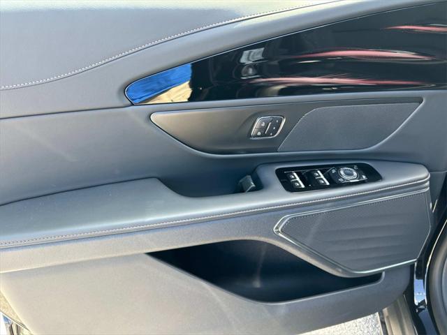 new 2025 Lincoln Nautilus car, priced at $57,735