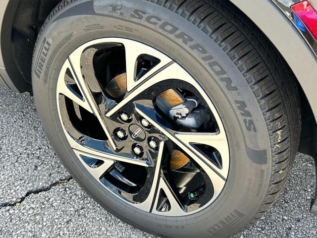 new 2025 Lincoln Nautilus car, priced at $57,735