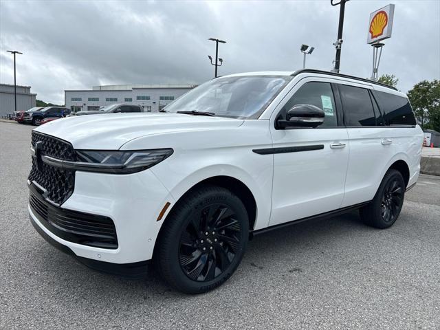 new 2025 Lincoln Navigator car, priced at $107,000