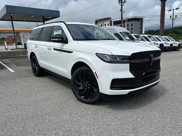 new 2025 Lincoln Navigator car, priced at $107,000