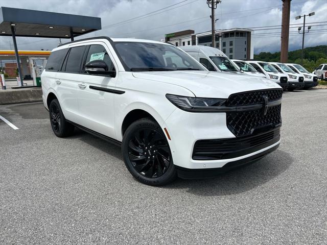 new 2025 Lincoln Navigator car, priced at $107,000
