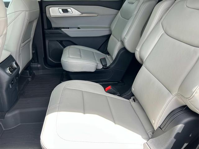 new 2025 Ford Explorer car, priced at $47,551