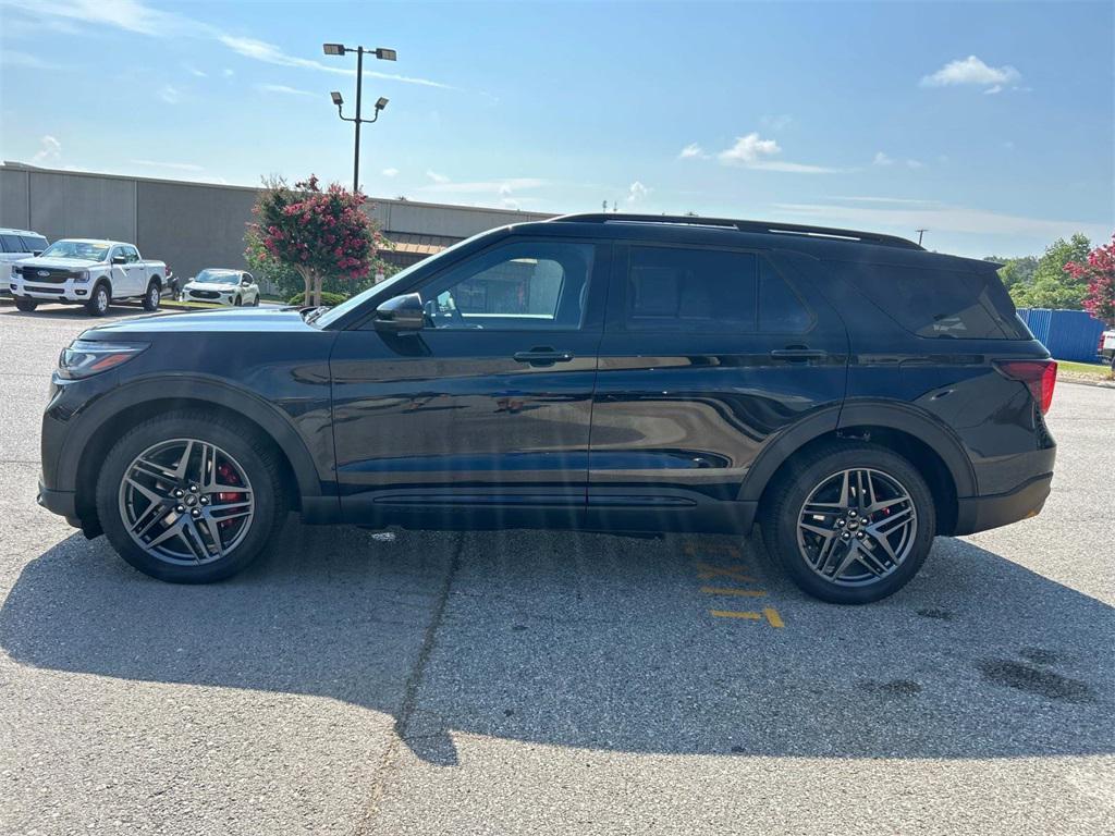 new 2025 Ford Explorer car, priced at $59,700