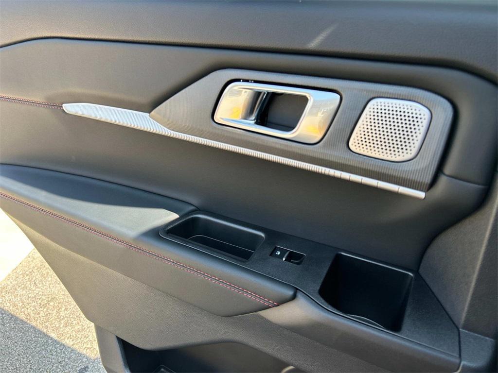 new 2025 Ford Explorer car, priced at $59,700