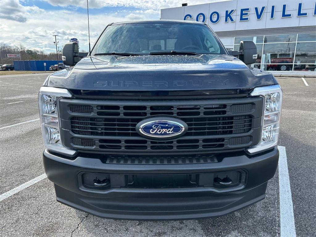 new 2025 Ford F-250 car, priced at $61,700