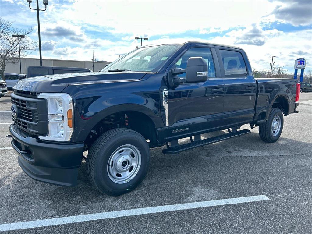 new 2025 Ford F-250 car, priced at $61,700