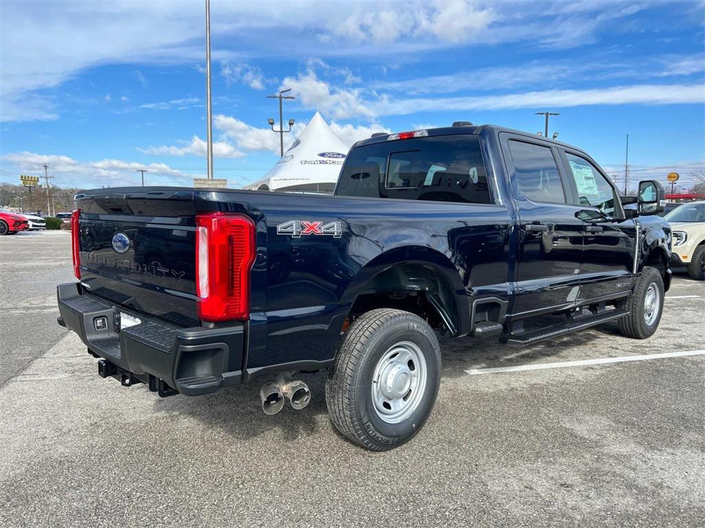 new 2025 Ford F-250 car, priced at $61,700