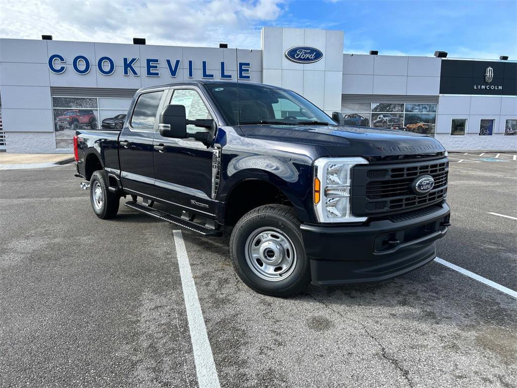 new 2025 Ford F-250 car, priced at $61,700