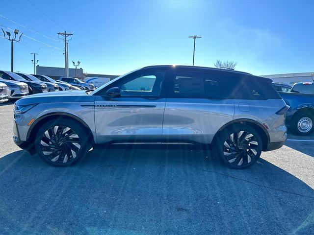 new 2025 Lincoln Nautilus car, priced at $69,910